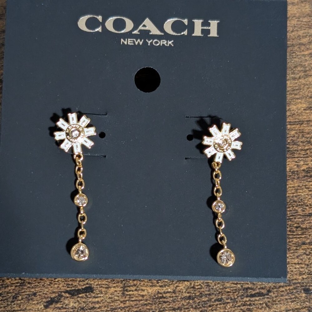 NWT Coach Daisy Drop Earrings style number C2757